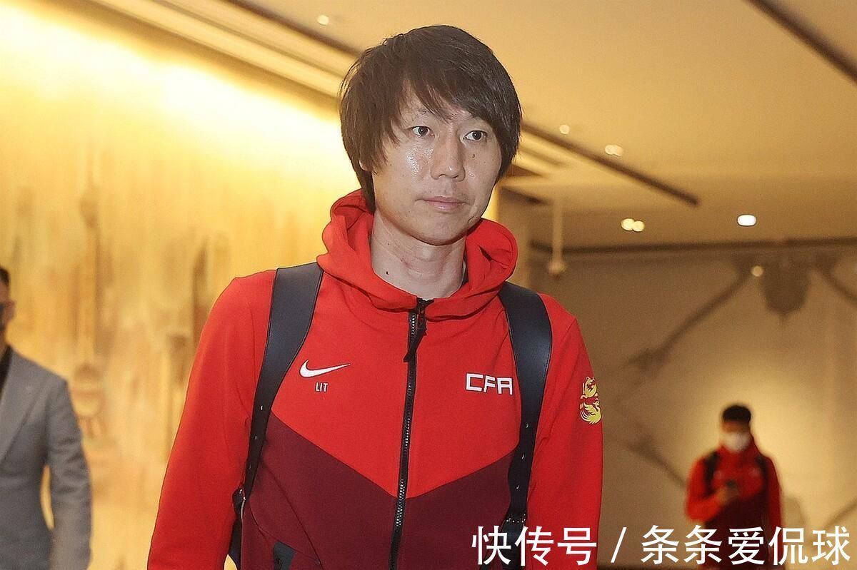 足協(xié)|曝李鐵主動請辭國足主帥，足協(xié)省了違約金，李霄鵬迎來上位良機
