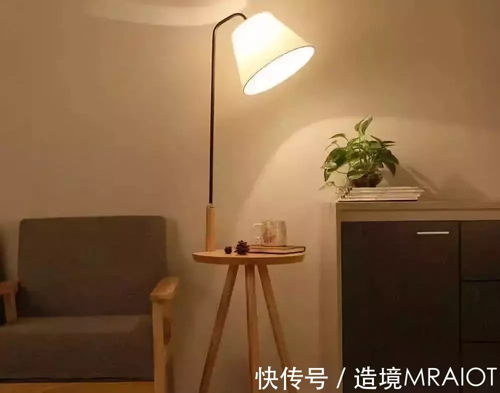 吸顶灯|新房装修流行的无主灯设计,到底有没有用?