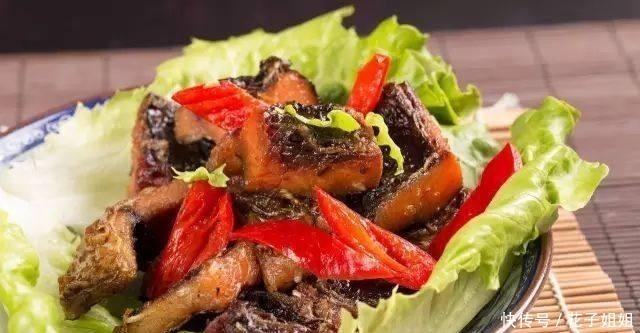 腊鸡|春节哪能少了腊味鸡鸭鱼肉，蒸好下饭少不了！