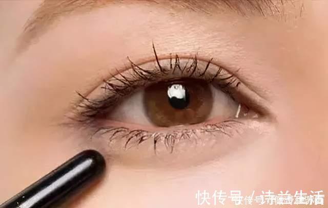 眼妆|最近大火的心机的无眼影妆容,太适合睫毛又长又美的你了!