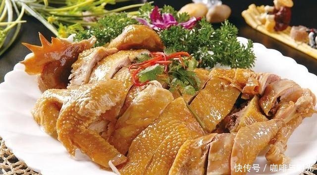 中国最著名的4大“烧鸡”,叫花鸡上榜,吃货连骨头也不放过!