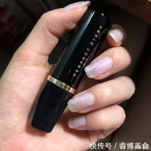 口红 国货口红的“沧海遗珠”,以这4支为代表,黄皮肤女孩人均一支!