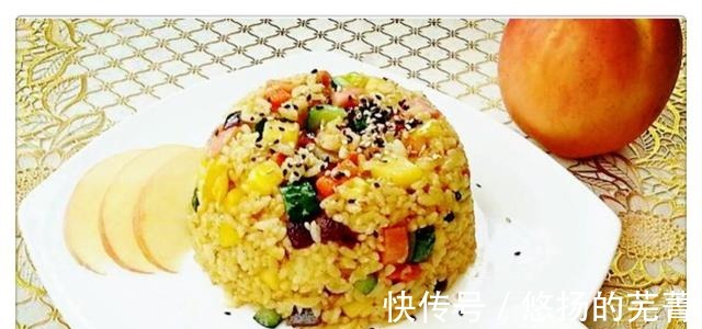 火腿肠|米饭的N种做法—第222课咖喱苹果炒饭！