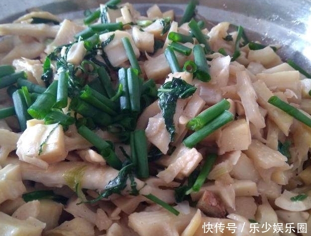 真的|去内地舅舅家做客，舅妈做了满满一桌的菜，但是我真的觉得没菜吃