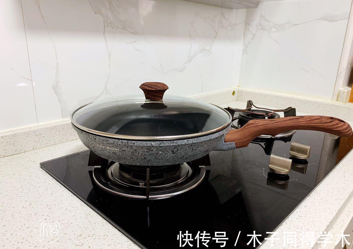 新买的不粘锅，可别直接用，教你正确开锅方法，好用更耐用