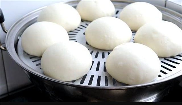 教你在家蒸馒头,3个小诀窍,不塌陷不回缩,洁白无瑕又松软