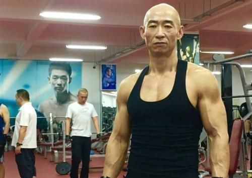 高龄|45岁才开始健身增肌,是不是已经晚了健身教练说了实话
