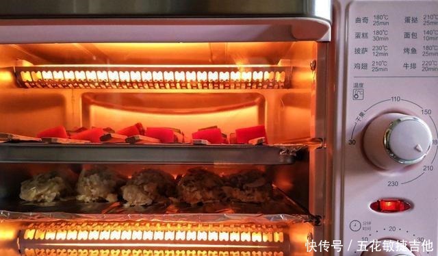 自己在家用烤箱做烤串的方法彩椒牛肉串，好看更好吃