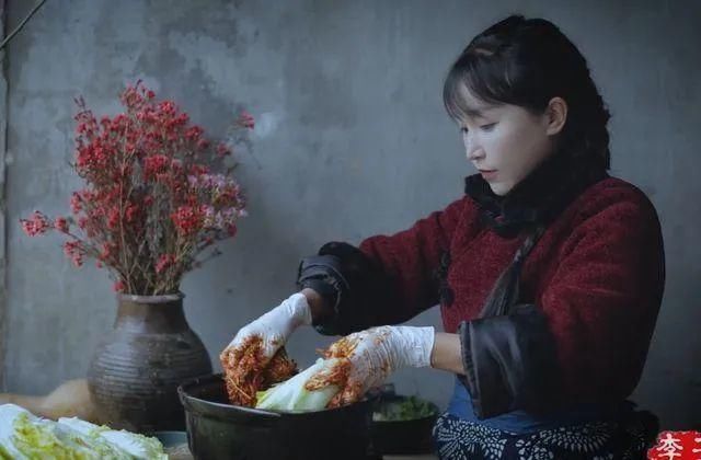 李子柒做泡菜遭韩国网友“围攻”！又是“万物起源在韩国”？