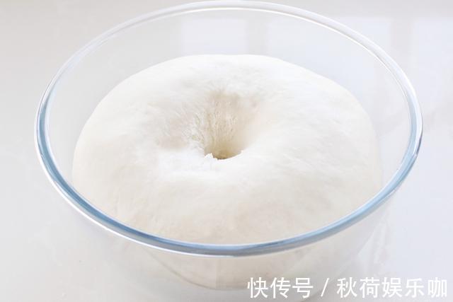 做法|教你既好看又好吃的包子做法,透白暄软口感鲜美,出锅就被抢光了