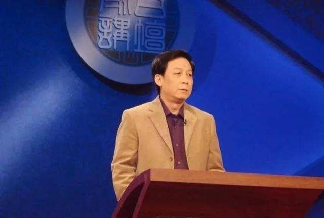 历史|《易中天中华史》和司马迁的《二十四史》,哪个更值得读?