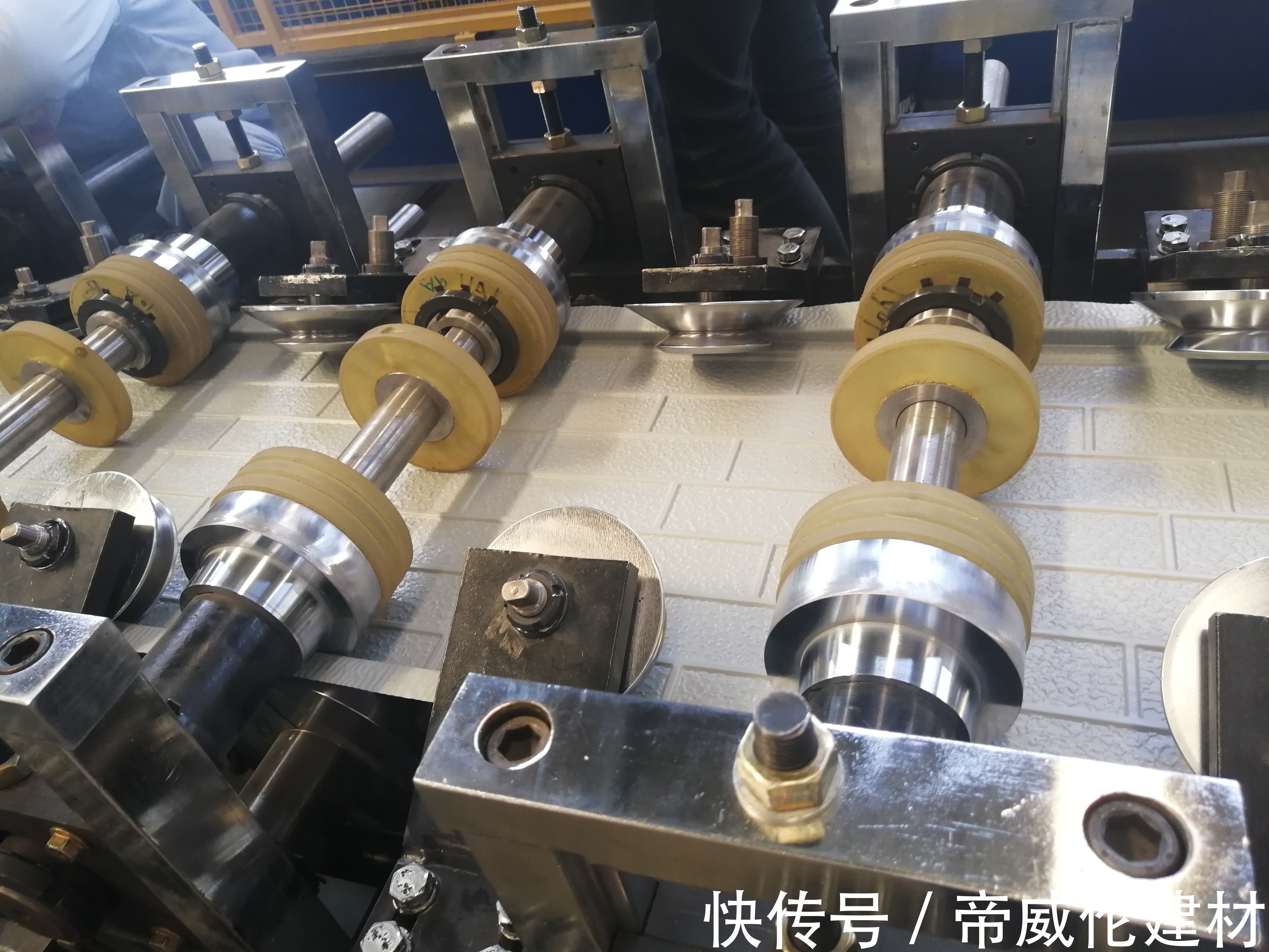 装修|旧房墙面翻新改造，新房墙面装修，用什么材料好？