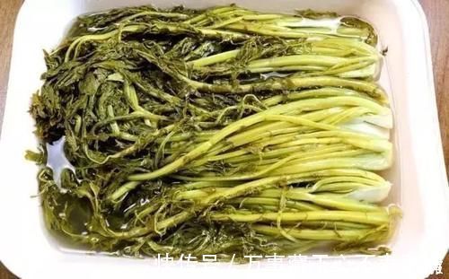 酸菜|腌酸菜不要放盐了，教你新吃法，无任何添加，7天变酸放一年不坏