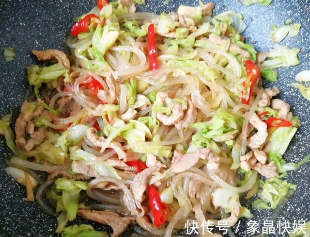 包菜|晚餐既能瘦身又美味，既是主食又是菜，低脂健康又营养