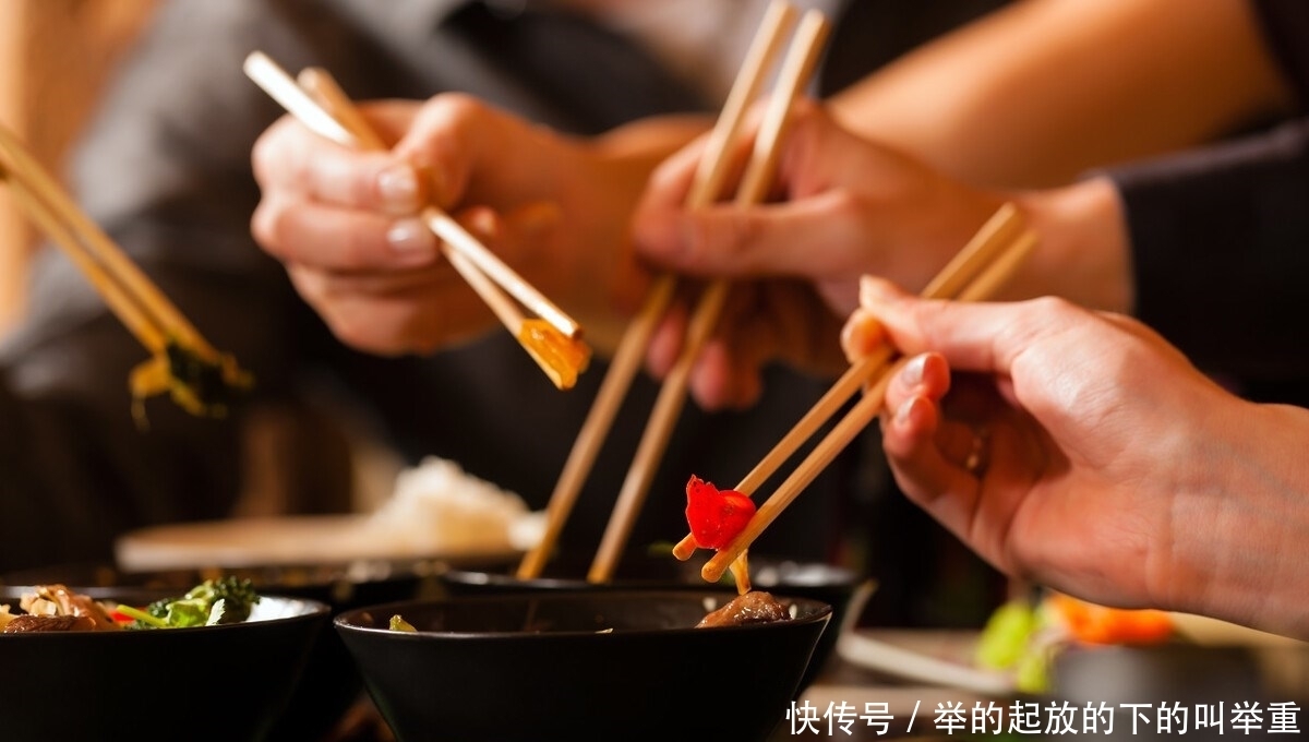 坏习惯|胃病患者,三个坏习惯趁早改掉,若你不重视,胃会越来越差