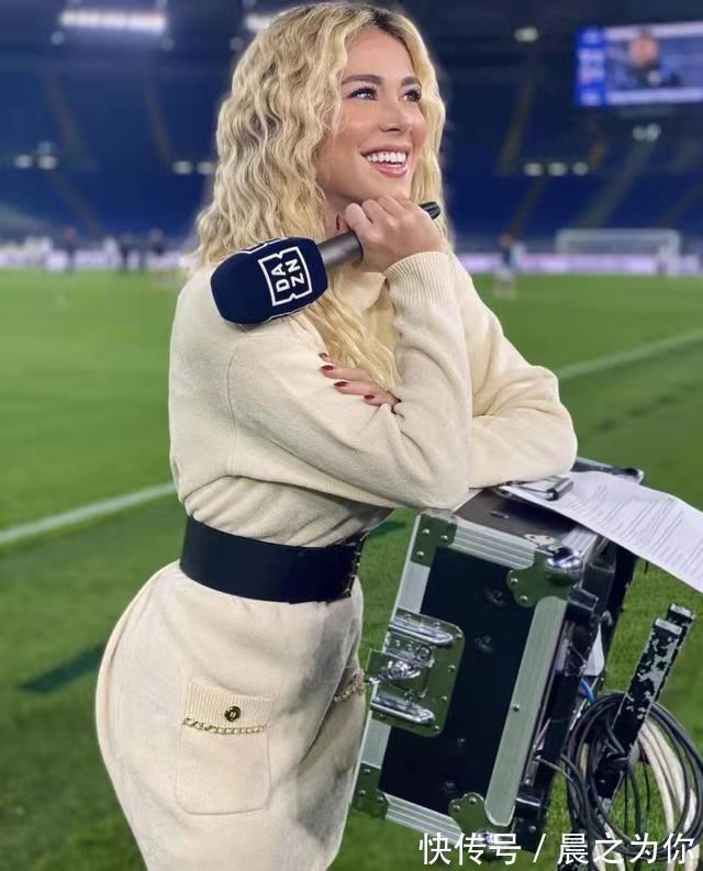 身材|足球女主持人颜值出众,热爱健身改变自己,人比比赛还好看