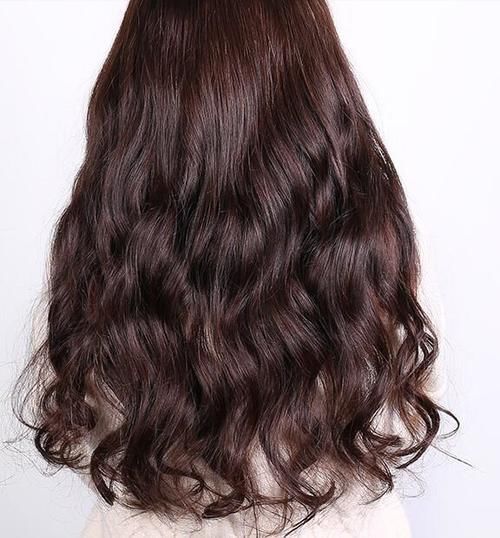 波浪|大波浪烫发适合什么脸型染这几款颜色更好看