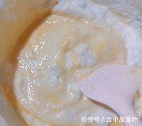 家庭版酸奶蛋糕,做法简单,香甜松软,入口即化,上桌全家都爱吃!