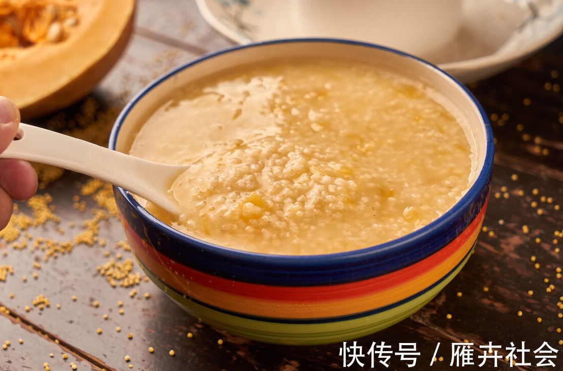 小米粥米油|小米粥怎么熬才好喝技巧全部告诉你,熬的小米粥香浓油润米油多