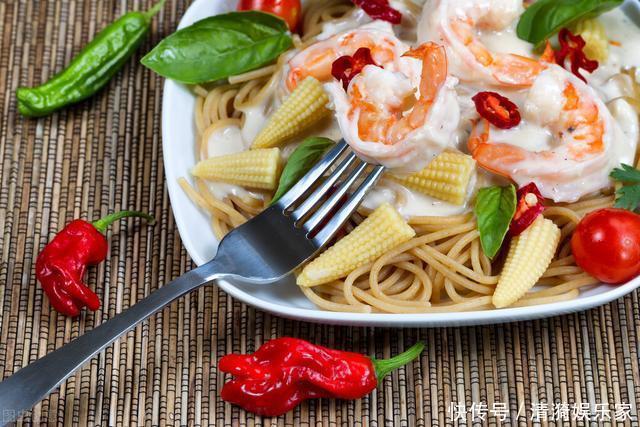 拉伸|减肥做到“早起2要,晚上3坚持”,3个月让体重下降20斤