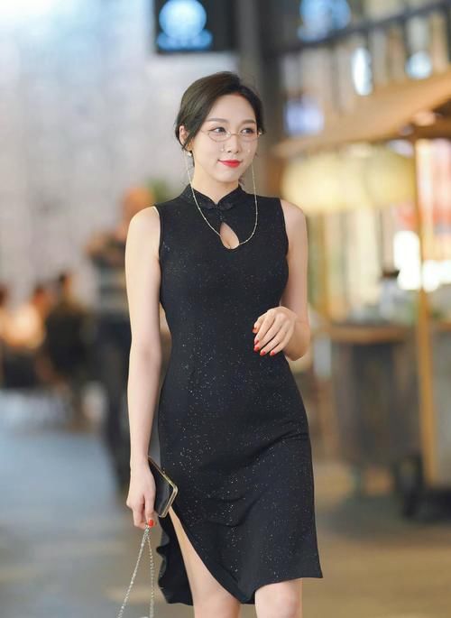 女人 对有颜值、有气质的女人来说，不仅穿得很漂亮，而且特别会搭配