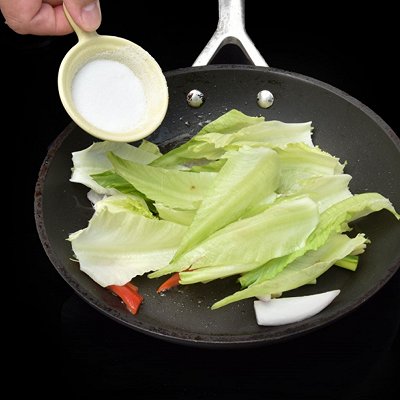 胡椒粉|生菜梗炒鱼片