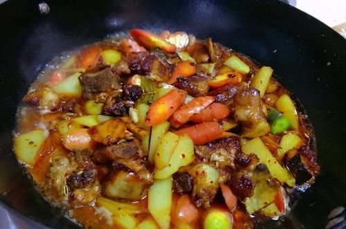 下饭|今天做重口味的红烧排骨，下饭绝对杠杠滴