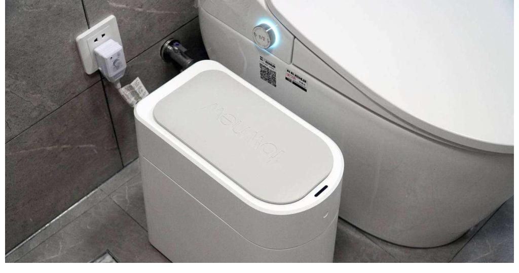 壁挂式|同样是小卫生间装修，看看人家的马桶周围布置，比我家的好太多了