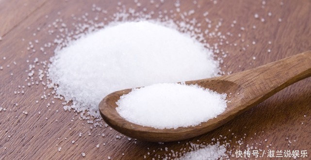 小花|养花不能用的3种土、4种水,不利于花卉生长,啥花都养不久