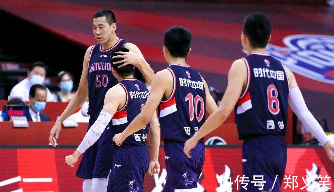 姜宇星|CBA本赛季28轮比赛,最累的五位球员,第一位场均38.5分钟