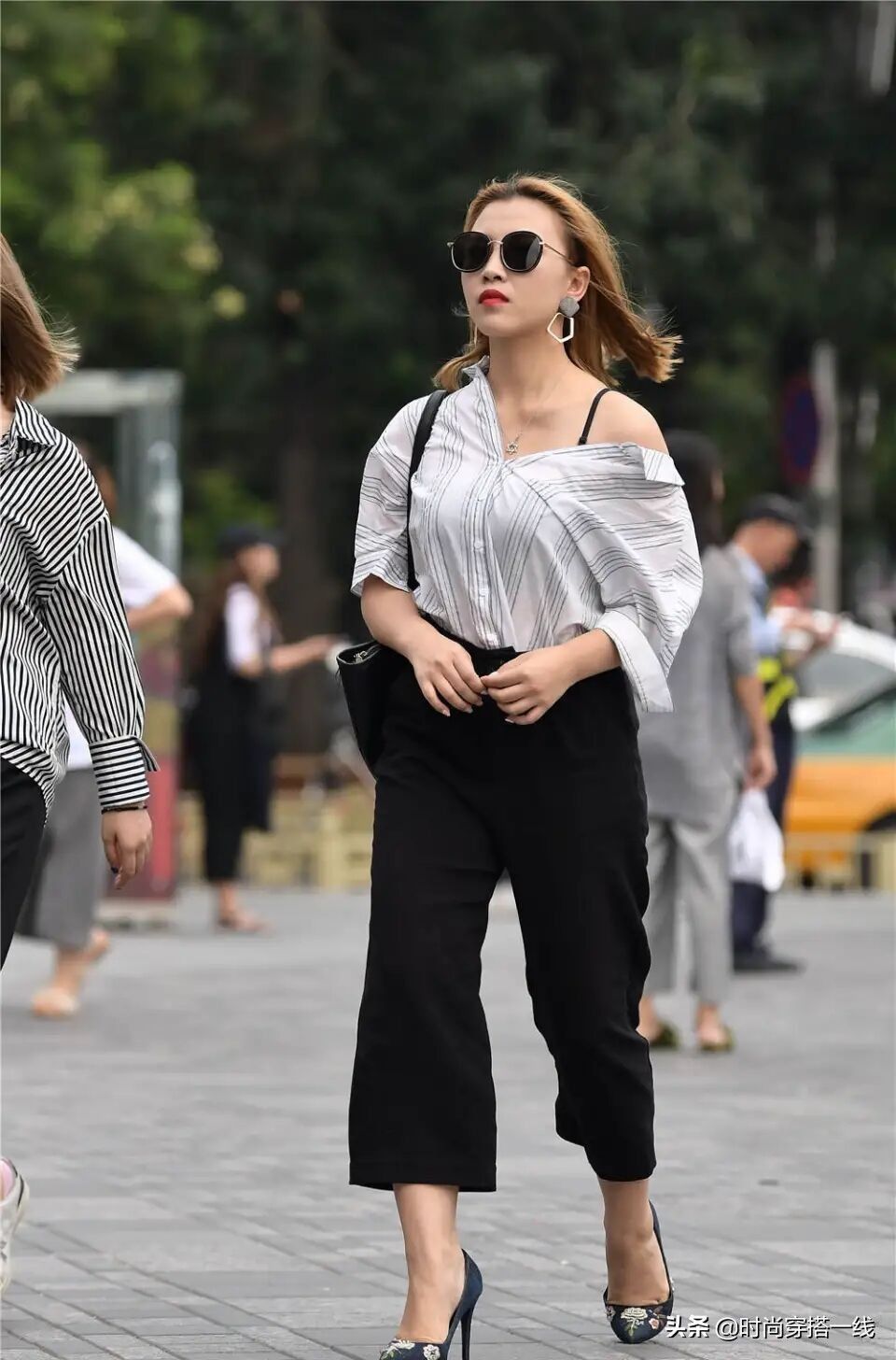 穿搭 有一种气质叫“40岁女人的穿搭”,从选款到搭配,美得惊艳时光