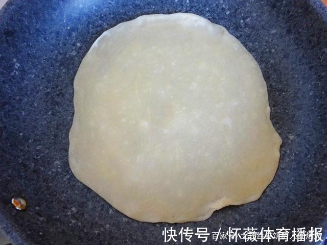 面团|晚餐就这一样,烙一烙,卷一卷,吃美了,网友:最爱这一口