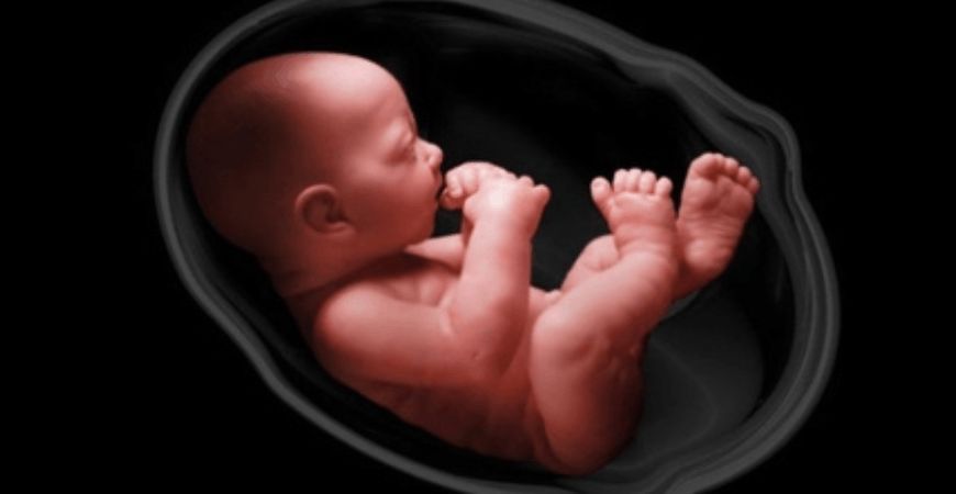 怀孕|平躺和侧躺哪个更好呢早中期孕妈不用太担心,中晚期要注意方式