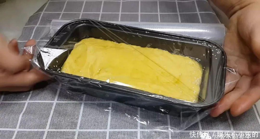 冬天面包别出去买了，教你这么做，松软香甜还营养，小朋友都喜欢