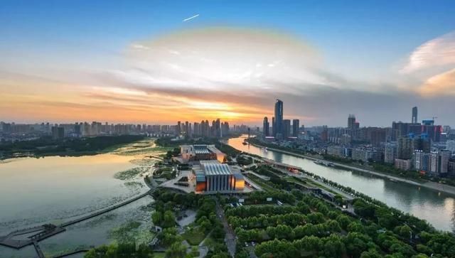  电影|大家帮我看看这样行不？为省几十块钱补课费，我自己教孩子写作