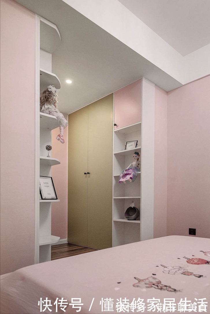 客厅|花15W装修104㎡三居室,现代风格实景,全房满满的高级感