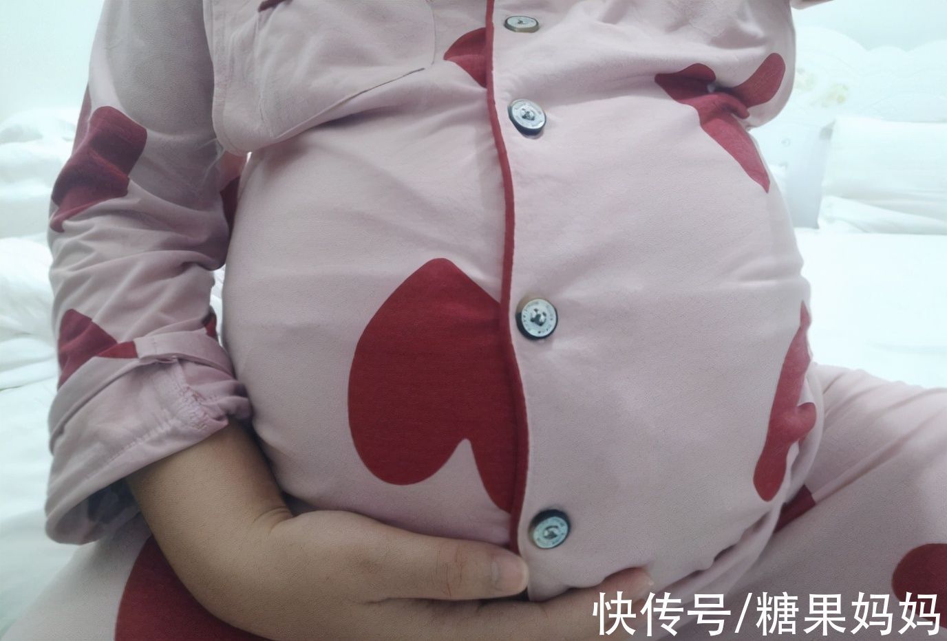 睡眠质量|胎宝“入盆”后,准妈妈的表现被误以为快生了,家人要多加小心