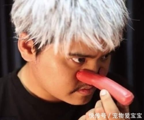 泰国|泰国小哥COS炭治郎师父,仅用一根火腿神还原,成品一出当场跪了