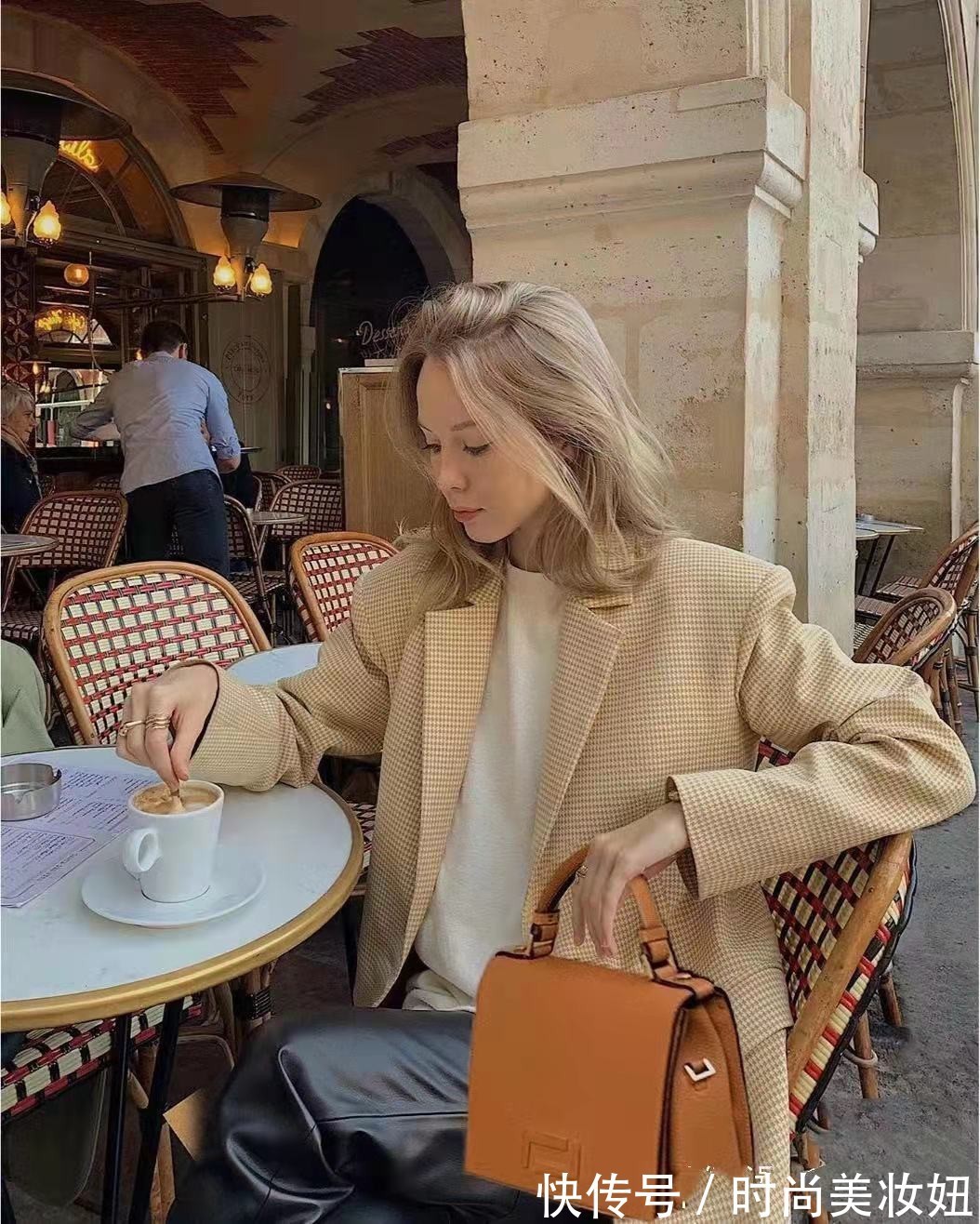 针织|一看就很“贵气”的女生,学会法式优雅穿搭,高级又洋气