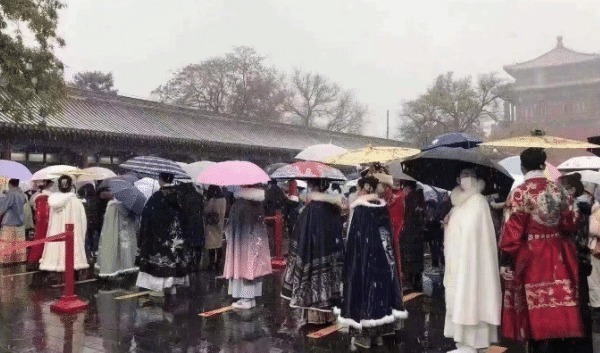 洛丽塔|洛丽塔、JK、汉服层出不穷,慢慢侵蚀我们的生活,应怎么杜绝