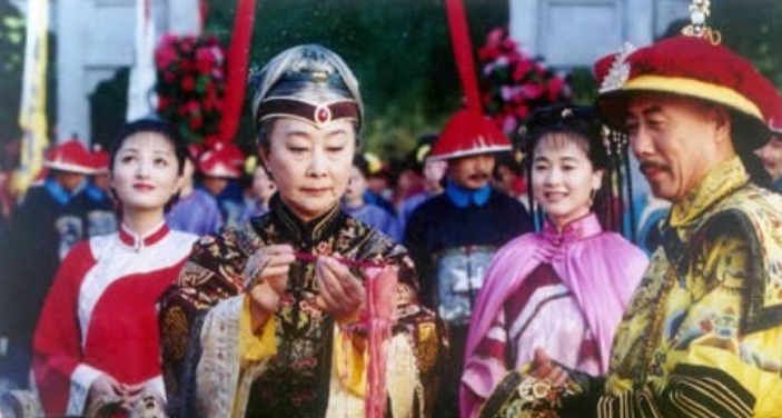 牌子|古代皇帝的日常生活是怎样的?乾隆凌晨4点起床,晚上7点翻牌子