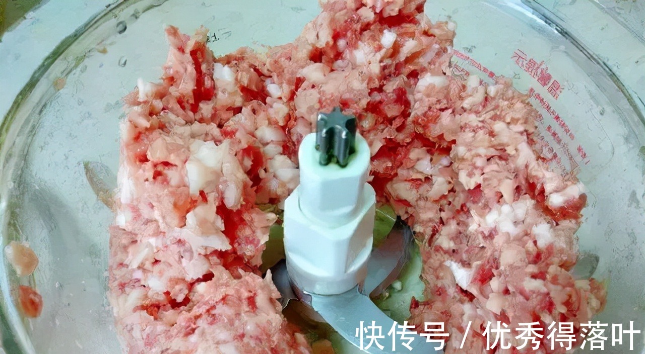 饺子|萝卜馅饺子好吃，调馅是关键，分享一个调馅法！