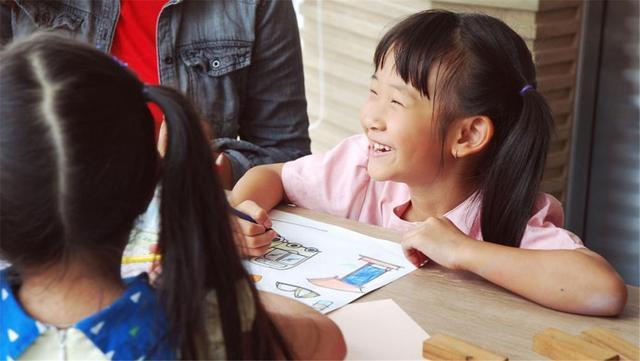 下雨|萌娃练字写“下雨”,从“小雨”写到“暴雨”,网友:是个人才!