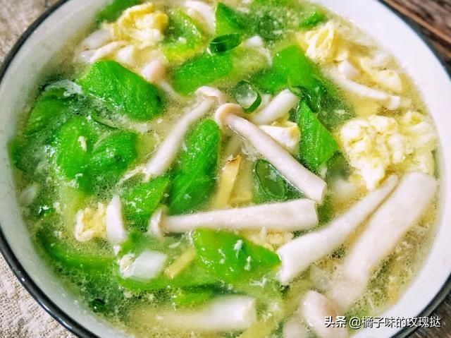 减脂汤|鲜美好喝的减脂汤：丝瓜菌菇蛋花汤，蛤蜊汤，西兰花虾仁豆腐汤