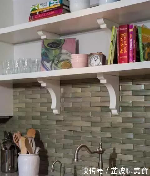 厨房|现在厨房装修已经不流行贴瓷砖了,聪明的人都喜欢这样装!