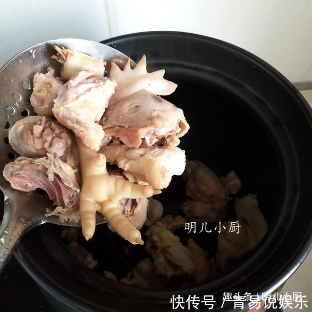 炖鸡汤加点它,气血双补,饱腹解馋,简单煮比牛羊肉还香