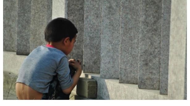 程程|吃一口等同吃6个塑料瓶，父母却天天喂娃吃，儿科医生：愚昧！