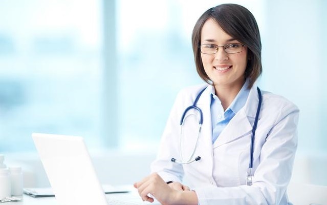 半月板损伤|走路的时候突然膝盖一弯，是因为缺钙吗看医生解释打软腿的原因