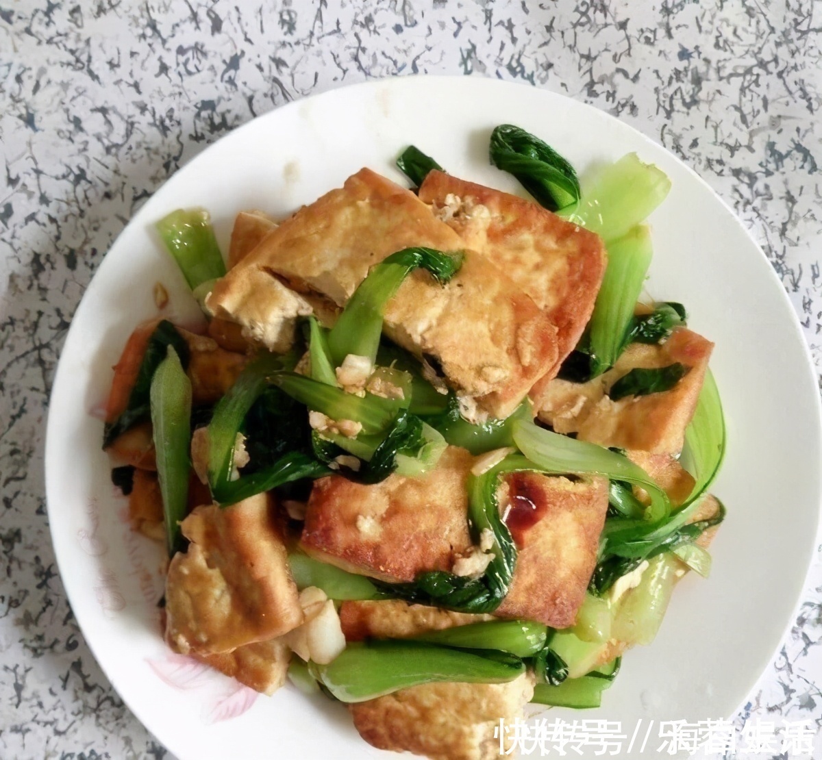 农村俗语“豆腐下酒,不如喂狗”,是啥意思,为啥豆腐不能下酒