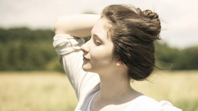 故事妈住院我去照顾,在医院看到病床上的